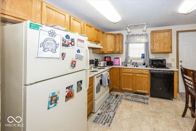 764 768 Kara Court, Greenfield, IN 46140