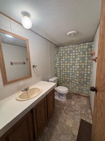 7353 S 108th Avenue, Rothbury, MI 49452