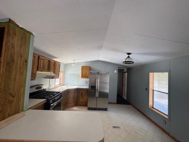 7353 S 108th Avenue, Rothbury, MI 49452