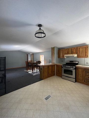 7353 S 108th Avenue, Rothbury, MI 49452