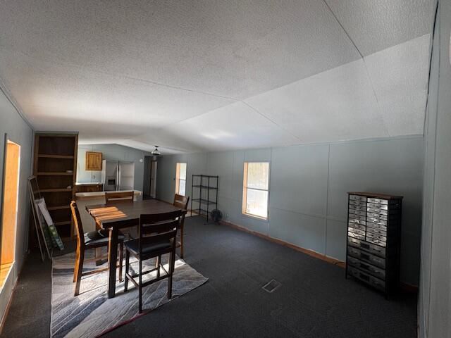 7353 S 108th Avenue, Rothbury, MI 49452