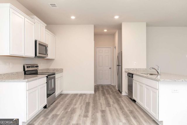 393 Sand Dune Way, Conyers, GA 30013