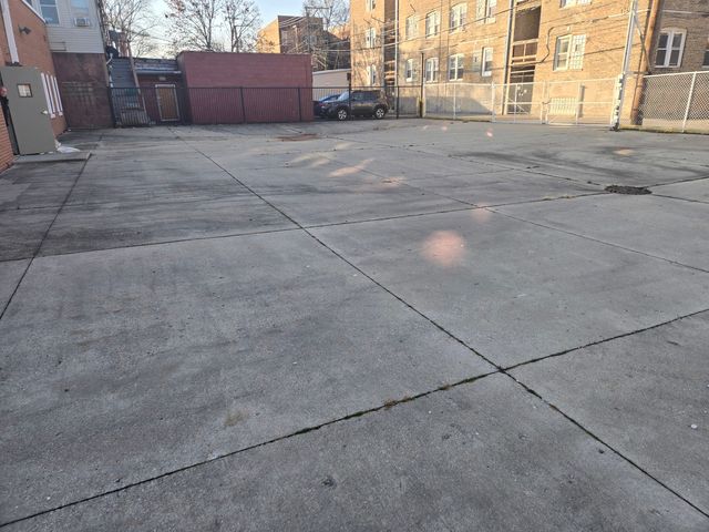 4242 N Cicero Avenue, Chicago, IL 60641
