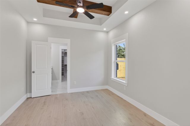 308 Backlash Drive, Gun Barrel City, TX 75156