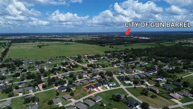 308 Backlash Drive, Gun Barrel City, TX 75156