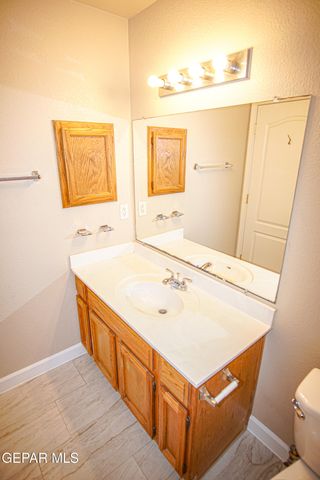14504 Thayer Pease Avenue, Horizon City, TX 79928