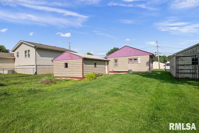 4234 9TH Street, Rock Island, IL 61201