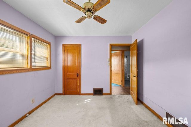 4234 9TH Street, Rock Island, IL 61201