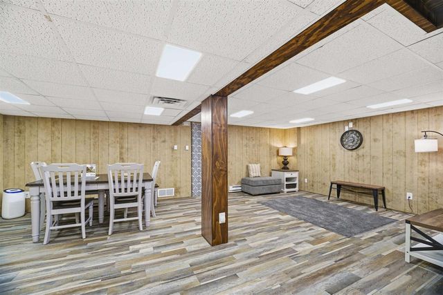 227 S MATTHEW STREET, Kimberly, WI 54136