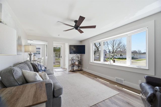227 S MATTHEW STREET, Kimberly, WI 54136