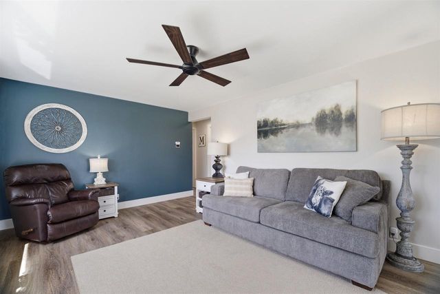 227 S MATTHEW STREET, Kimberly, WI 54136