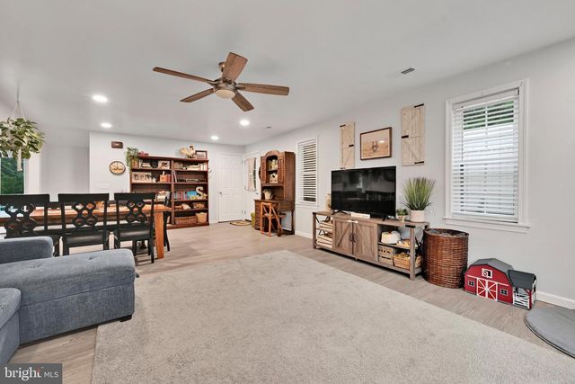 403 W 28TH DIVISION HWY, Lititz, PA 17543