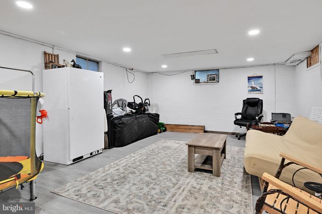 403 W 28TH DIVISION HWY, Lititz, PA 17543
