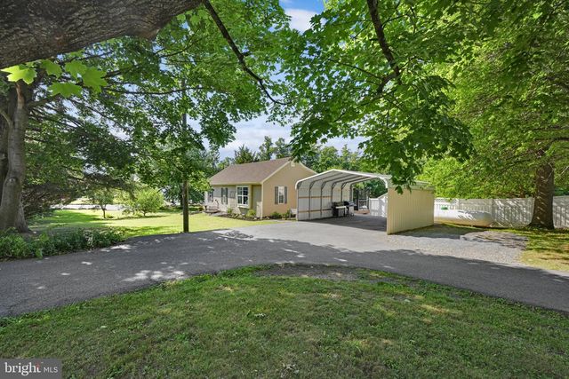 403 W 28TH DIVISION HWY, Lititz, PA 17543