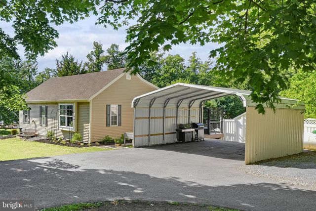 403 W 28TH DIVISION HWY, Lititz, PA 17543