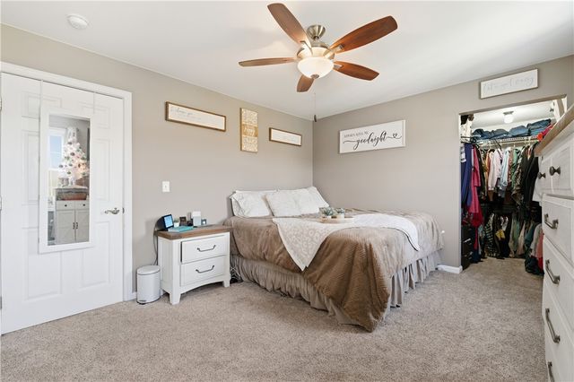 34 Cherry Farm Ln, Dunbar, PA 15431