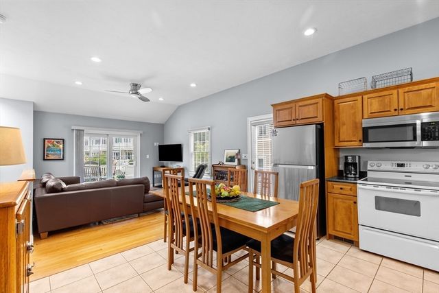 235 Carver Rd 3, Plymouth, MA 02360