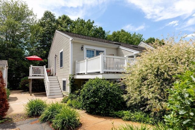 235 Carver Rd 3, Plymouth, MA 02360