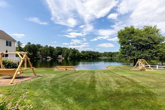 235 Carver Rd 3, Plymouth, MA 02360