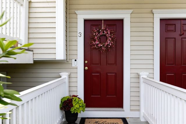 235 Carver Rd 3, Plymouth, MA 02360