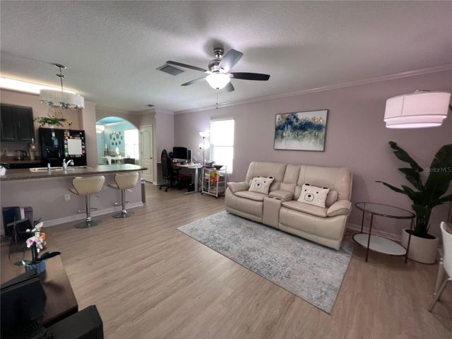 10120 HAWK STORM AVENUE, Tampa, FL 33610