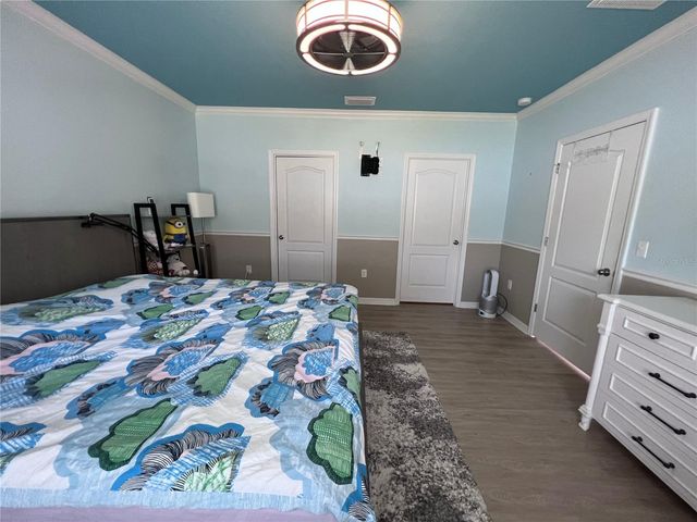 10120 HAWK STORM AVENUE, Tampa, FL 33610