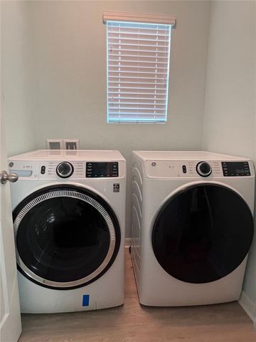 10120 HAWK STORM AVENUE, Tampa, FL 33610