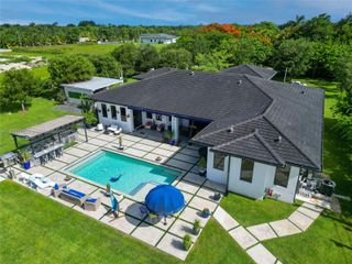 21059 SW 238th St, Homestead, FL 33031