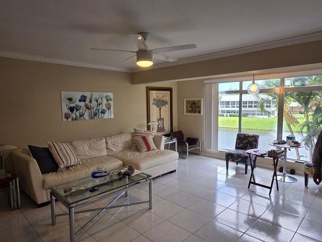 1521 NW 19th Terrace 204, Delray Beach, FL 33445
