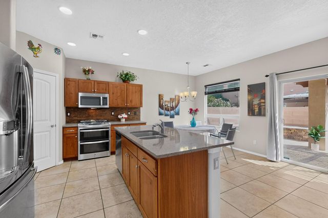 1704 Band Saw Place NW, Albuquerque, NM 87104