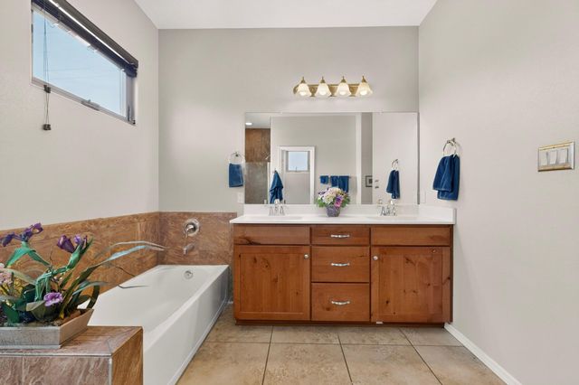 1704 Band Saw Place NW, Albuquerque, NM 87104