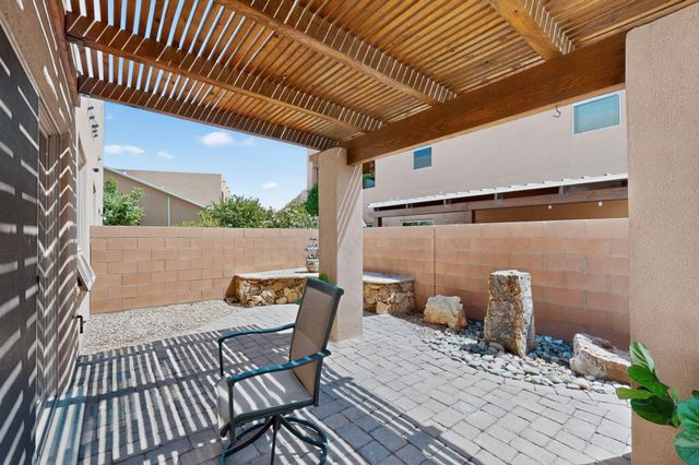 1704 Band Saw Place NW, Albuquerque, NM 87104