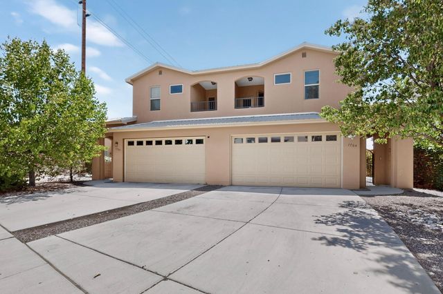 1704 Band Saw Place NW, Albuquerque, NM 87104