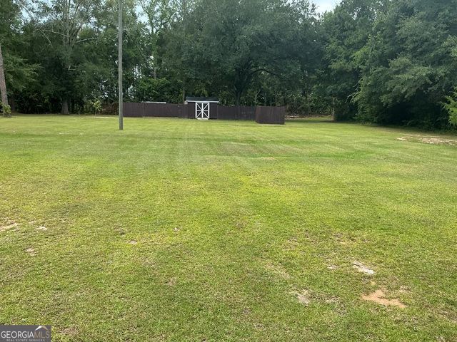 1610 Lily Pond Road, Albany, GA 31701