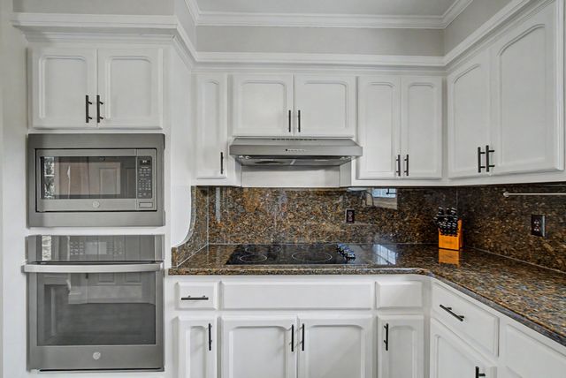 356 Lee Rd, Cottontown, TN 37048