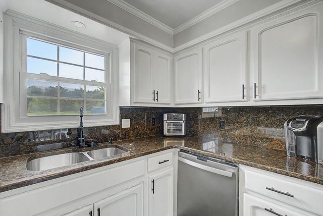 356 Lee Rd, Cottontown, TN 37048