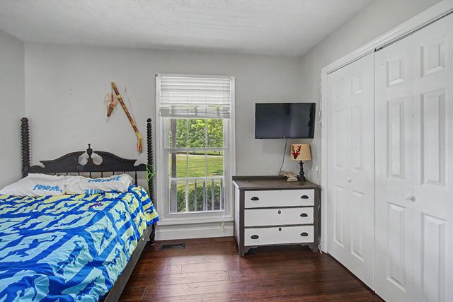 356 Lee Rd, Cottontown, TN 37048