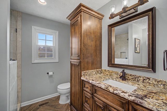 356 Lee Rd, Cottontown, TN 37048
