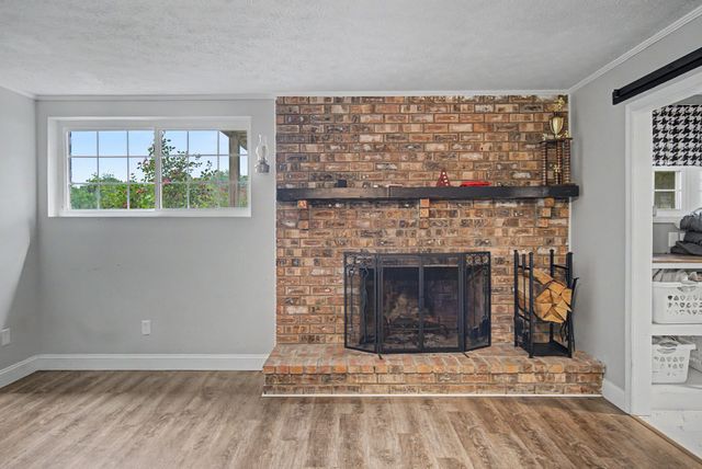 356 Lee Rd, Cottontown, TN 37048