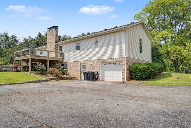 356 Lee Rd, Cottontown, TN 37048