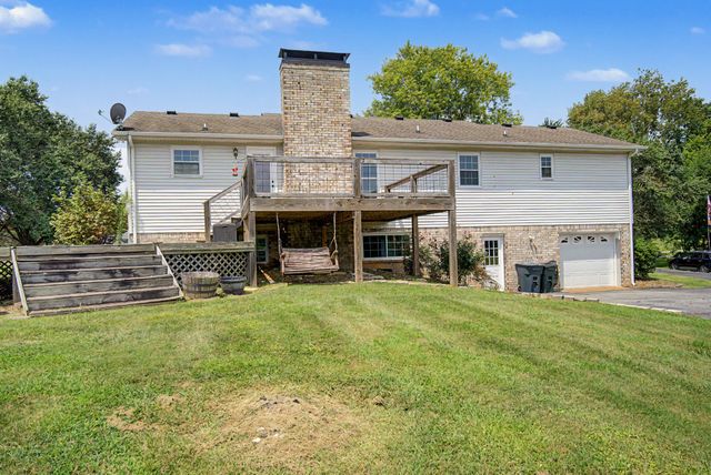 356 Lee Rd, Cottontown, TN 37048