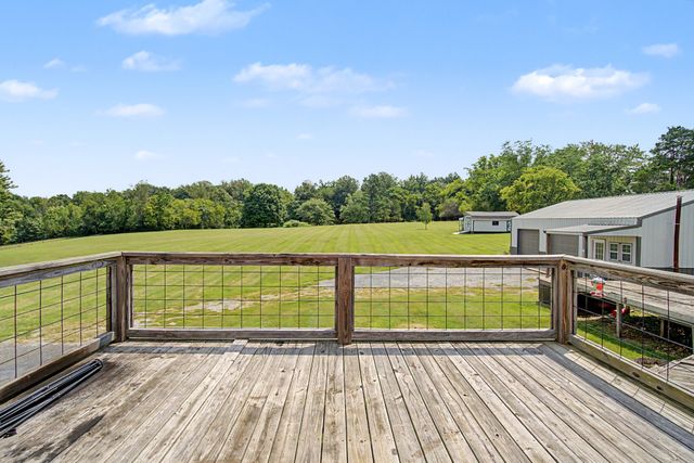 356 Lee Rd, Cottontown, TN 37048