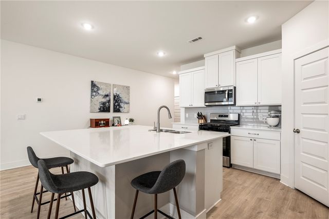 2000 Hahn Street, Pea Ridge, AR 72751