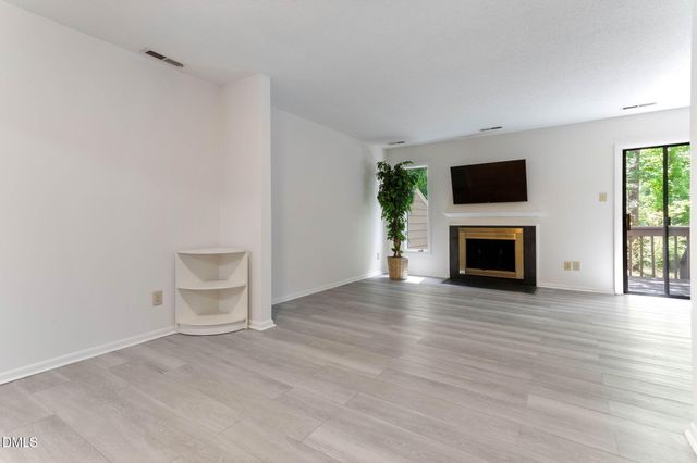 250 S Estes Drive Apt 81, Chapel Hill, NC 27514