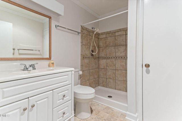 250 S Estes Drive Apt 81, Chapel Hill, NC 27514