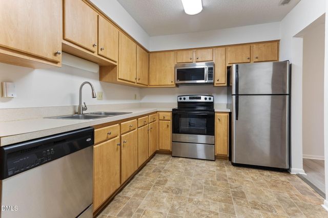 250 S Estes Drive Apt 81, Chapel Hill, NC 27514