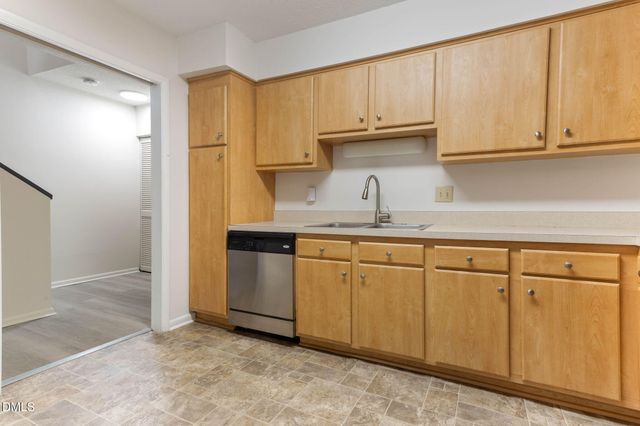 250 S Estes Drive Apt 81, Chapel Hill, NC 27514