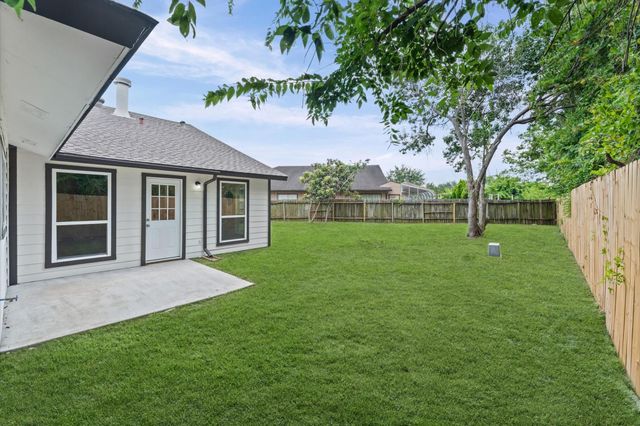 11335 Bayou Place Lane, Houston, TX 77099
