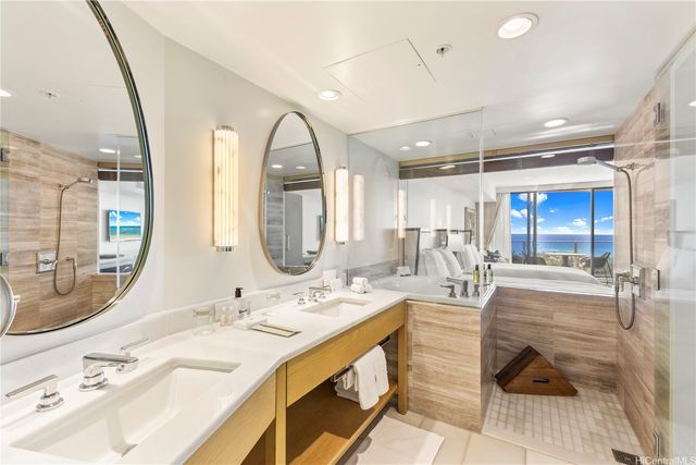 383 KALAIMOKU Street 2012, Honolulu, HI 96815