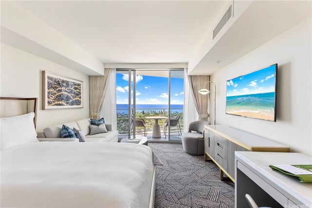 383 KALAIMOKU Street 2012, Honolulu, HI 96815